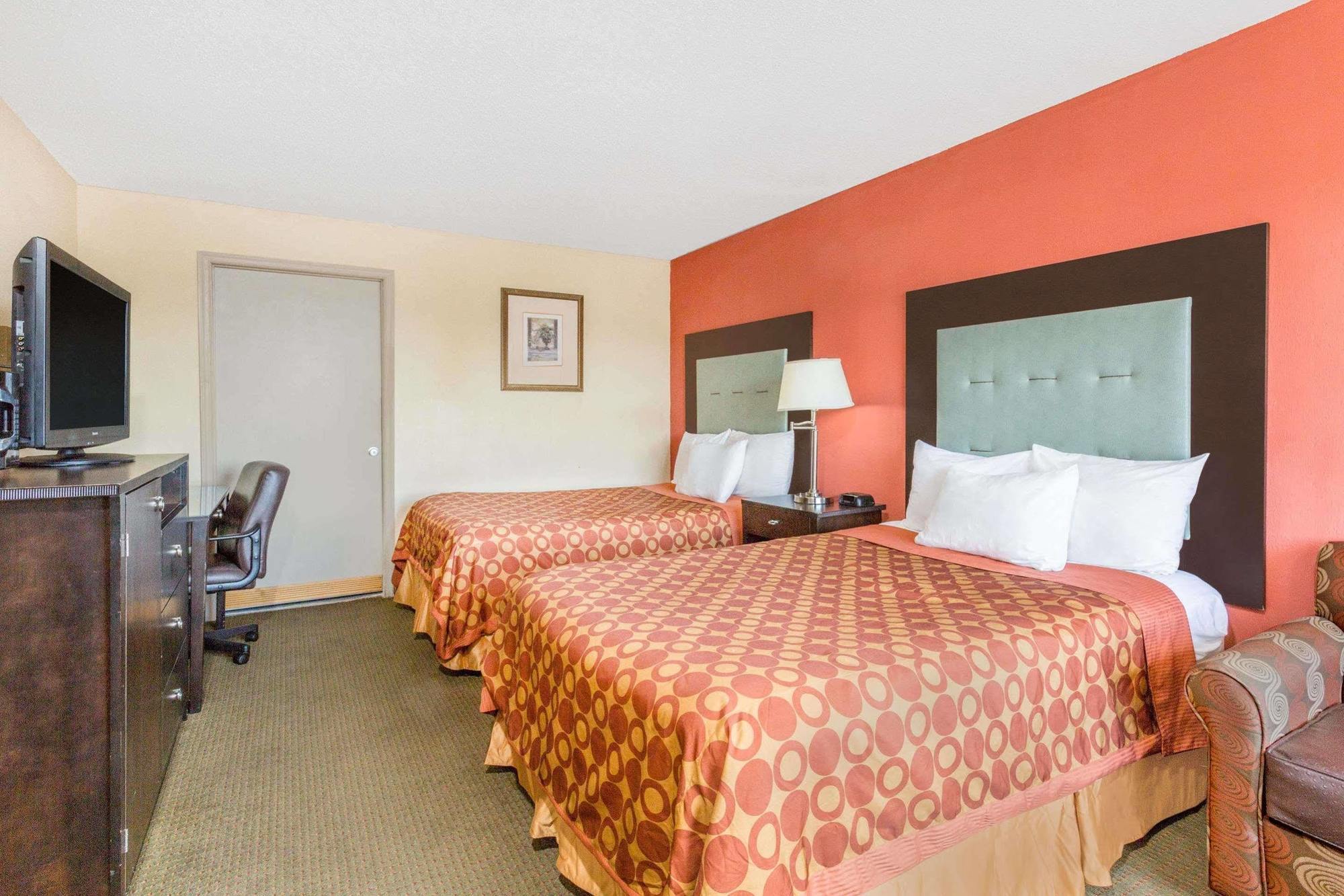 Мотель Ramada By Wyndham Харрисонберг Экстерьер фото
